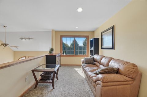 Tiny photo for 1403 Sheffield Drive, Bowling Green, OH 43402 (MLS # 10000066)