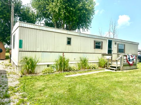 Tiny photo for 5798 N Humphrey Road, Oak Harbor, OH 43449 (MLS # 10011059)