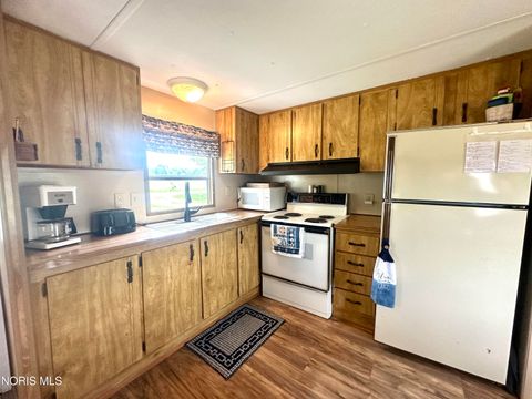 Tiny photo for 5798 N Humphrey Road, Oak Harbor, OH 43449 (MLS # 10011059)