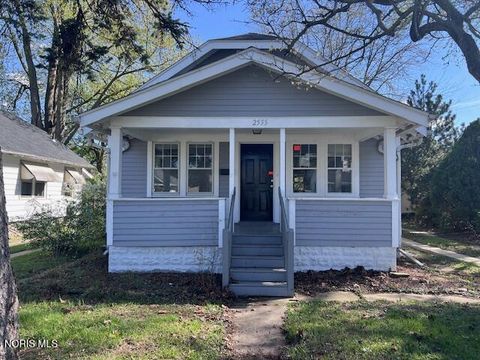 Tiny photo for 2555 Oak Grove Place, Toledo, OH 43613 (MLS # 10006624)