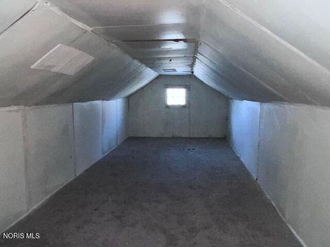 Tiny photo for 2555 Oak Grove Place, Toledo, OH 43613 (MLS # 10006624)