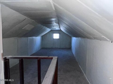 Tiny photo for 2555 Oak Grove Place, Toledo, OH 43613 (MLS # 10006624)