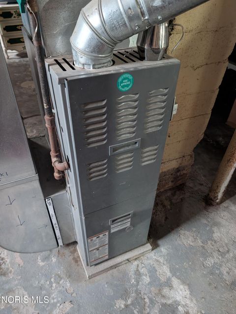 Tiny photo for 4427 Asbury Drive, Toledo, OH 43612 (MLS # 10004311)