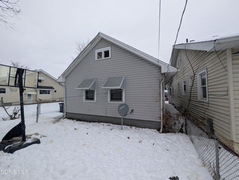 Tiny photo for 4427 Asbury Drive, Toledo, OH 43612 (MLS # 10004311)