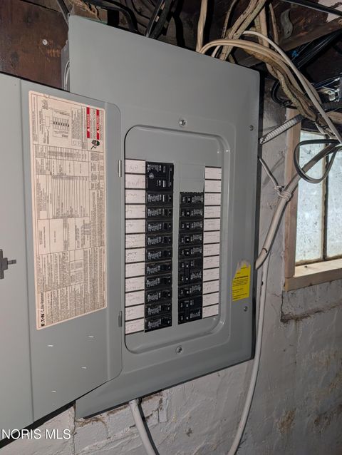 Tiny photo for 4427 Asbury Drive, Toledo, OH 43612 (MLS # 10004311)