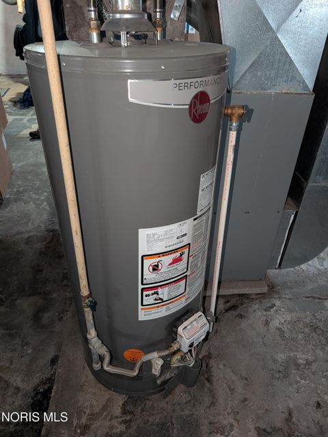 Tiny photo for 4427 Asbury Drive, Toledo, OH 43612 (MLS # 10004311)