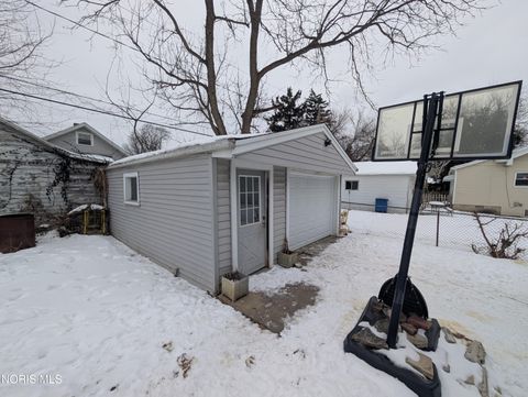 Tiny photo for 4427 Asbury Drive, Toledo, OH 43612 (MLS # 10004311)