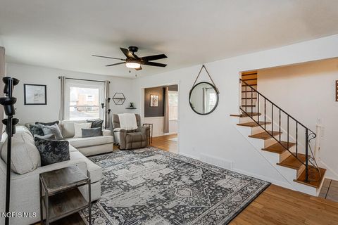 Tiny photo for 3212 Lambert Drive, Toledo, OH 43613 (MLS # 10005644)