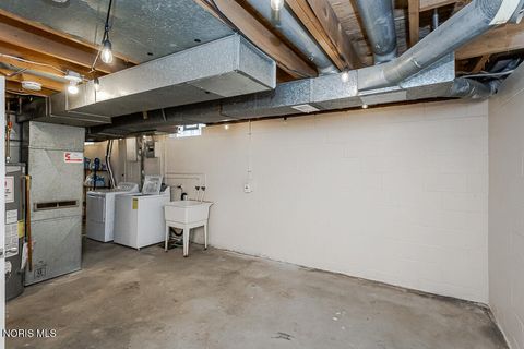 Tiny photo for 3212 Lambert Drive, Toledo, OH 43613 (MLS # 10005644)