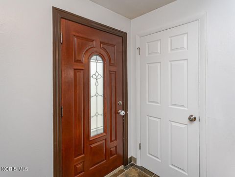 Tiny photo for 3212 Lambert Drive, Toledo, OH 43613 (MLS # 10005644)