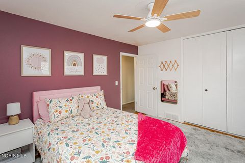 Tiny photo for 3212 Lambert Drive, Toledo, OH 43613 (MLS # 10005644)