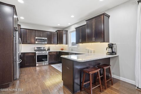 Tiny photo for 16169 Forest Lane, Findlay, OH 45840 (MLS # 10001858)