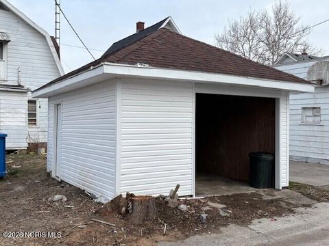 Tiny photo for 251 Knower Street, Toledo, OH 43609 (MLS # 10003342)