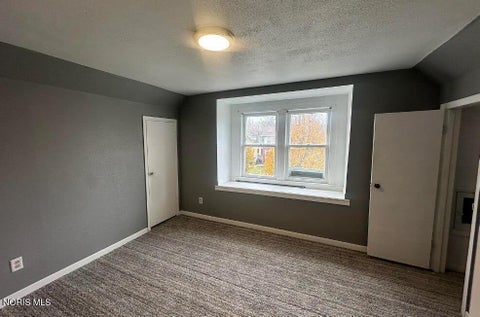 Tiny photo for 835 Toronto Avenue, Toledo, OH 43609 (MLS # 10014208)