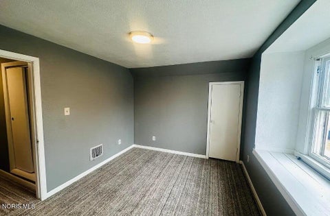 Tiny photo for 835 Toronto Avenue, Toledo, OH 43609 (MLS # 10014208)
