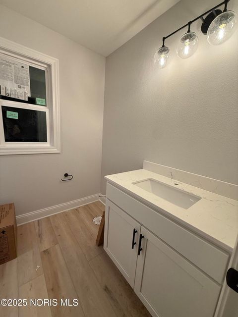 Tiny photo for 4550 Vineyard Road, Toledo, OH 43623 (MLS # 10002694)