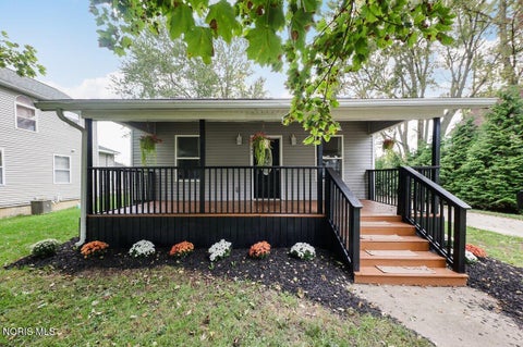 Photo of 643 W Clinton Street, Napoleon, OH 43545 (MLS # 10014621)
