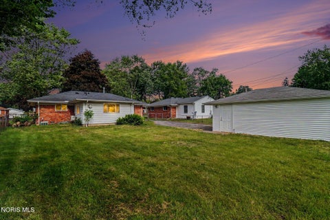 Tiny photo for 5428 Fenwick Drive, Toledo, OH 43623 (MLS # 10011399)