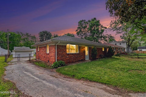 Tiny photo for 5428 Fenwick Drive, Toledo, OH 43623 (MLS # 10011399)
