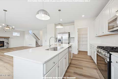 Tiny photo for 3750 Ten Mile Creek Drive, Sylvania, OH 43560 (MLS # 10008982)
