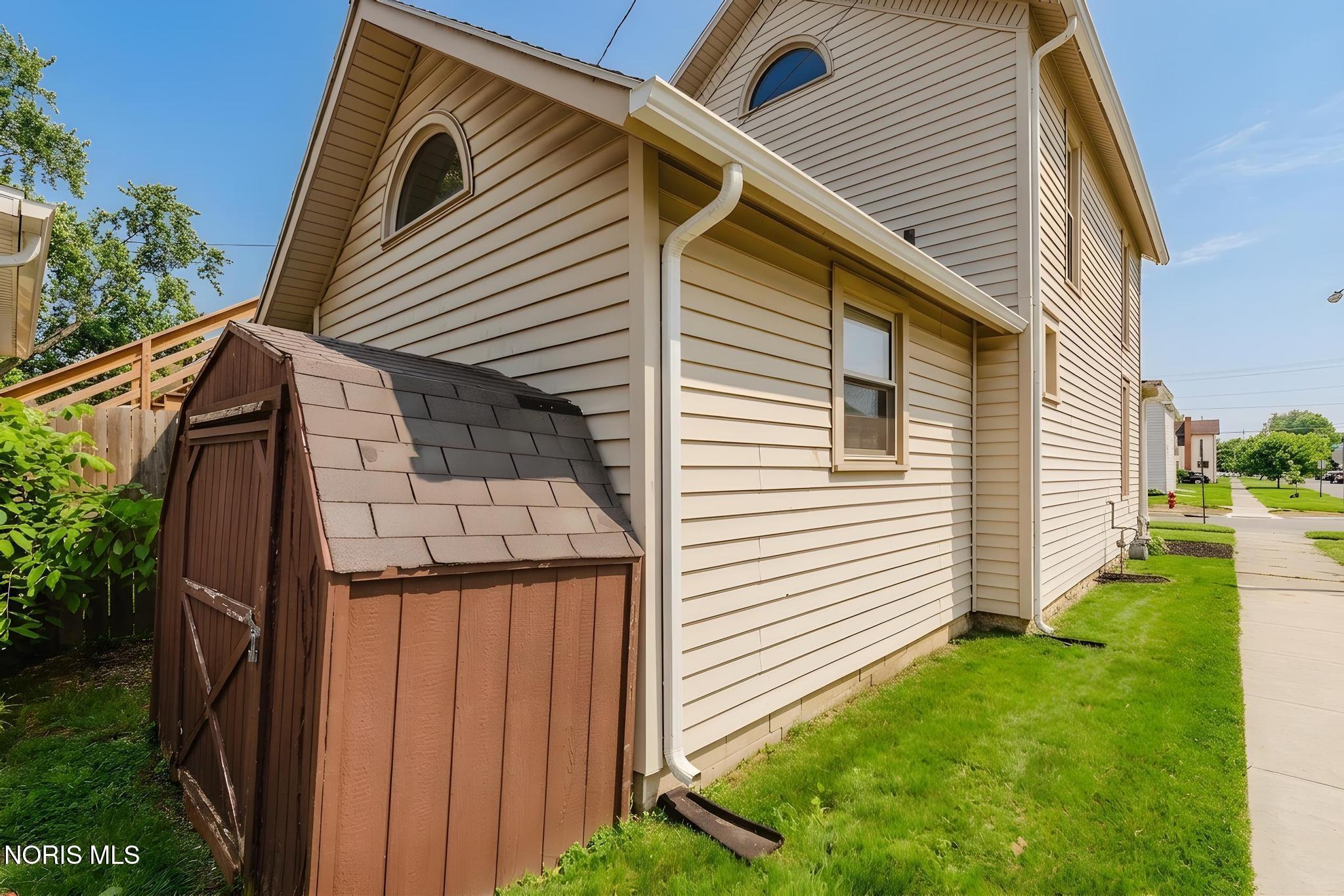 232 W Lima Street