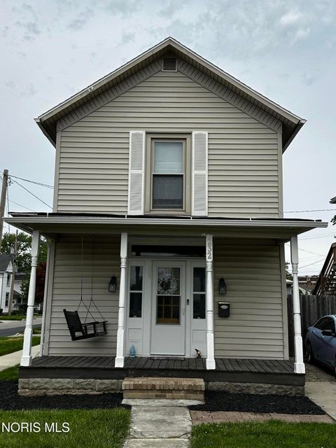 Photo of 232 W Lima Street, Findlay, OH 45840 (MLS # 10007973)