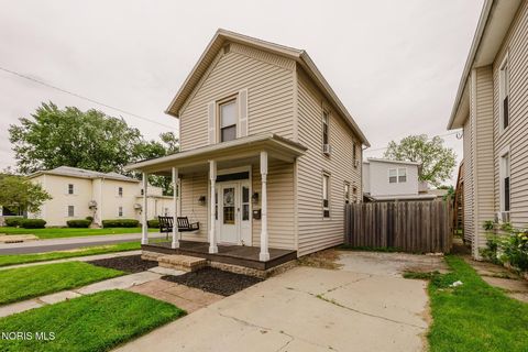 Photo of 232 W Lima Street, Findlay, OH 45840 (MLS # 10007973)