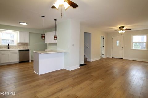 Tiny photo for 9616 Old State Line Road, Holland, OH 43528 (MLS # 10005390)