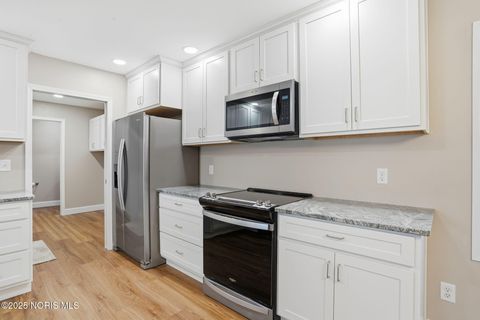 Tiny photo for 2613 Eton Place, Findlay, OH 45840 (MLS # 10002227)