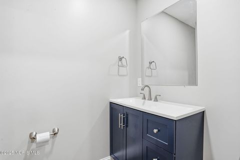 Tiny photo for 2613 Eton Place, Findlay, OH 45840 (MLS # 10002227)