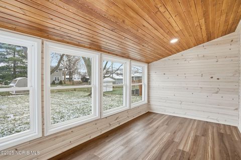 Tiny photo for 2613 Eton Place, Findlay, OH 45840 (MLS # 10002227)