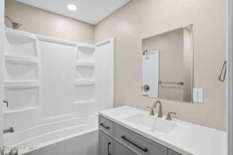 Tiny photo for 2613 Eton Place, Findlay, OH 45840 (MLS # 10002227)