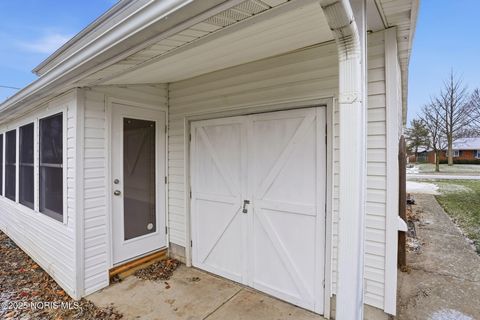 Tiny photo for 2613 Eton Place, Findlay, OH 45840 (MLS # 10002227)