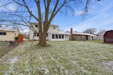 Tiny photo for 2613 Eton Place, Findlay, OH 45840 (MLS # 10002227)