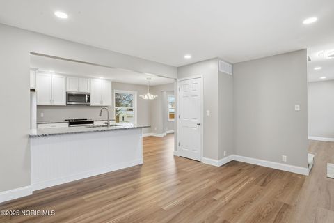 Tiny photo for 2613 Eton Place, Findlay, OH 45840 (MLS # 10002227)