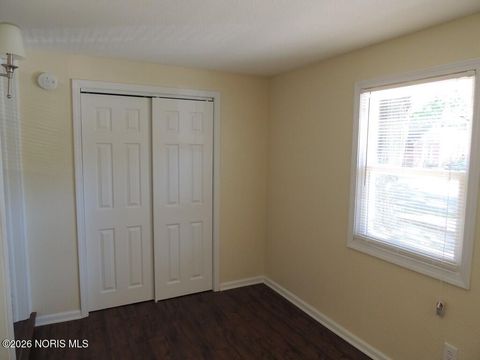 Tiny photo for 5713 Comet Avenue, Toledo, OH 43623 (MLS # 10003810)