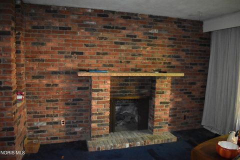 Tiny photo for 2106 Grecourt Drive, Toledo, OH 43615 (MLS # 10010226)