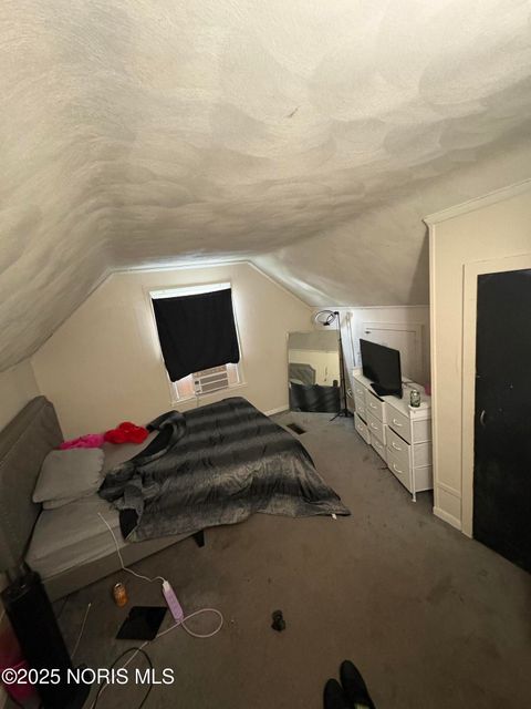 Tiny photo for 1741 Barrows Street, Toledo, OH 43613 (MLS # 10000425)