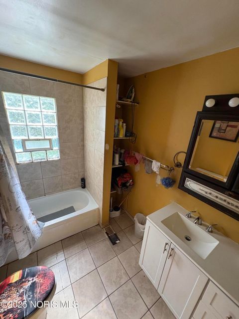 Tiny photo for 1741 Barrows Street, Toledo, OH 43613 (MLS # 10000425)