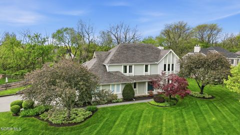 Photo of 1502 Watermill Lane, Perrysburg, OH 43551 (MLS # 10006950)