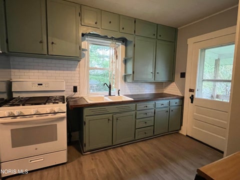 Tiny photo for 919 Delaware Avenue, Montpelier, OH 43543 (MLS # 10013812)