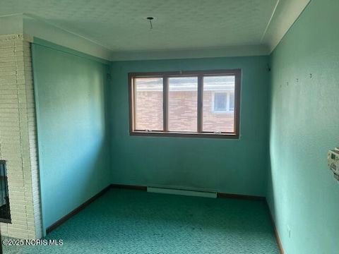 Tiny photo for 2819 Randall Drive, Oregon, OH 43616 (MLS # 10001038)