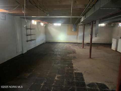 Tiny photo for 2819 Randall Drive, Oregon, OH 43616 (MLS # 10001038)