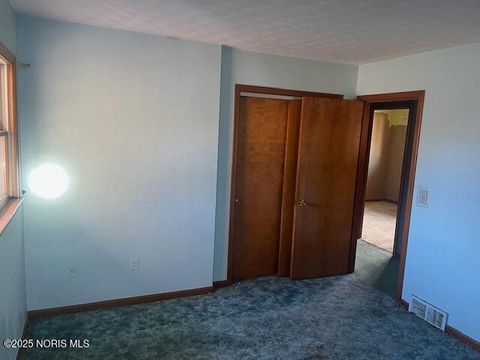 Tiny photo for 2819 Randall Drive, Oregon, OH 43616 (MLS # 10001038)