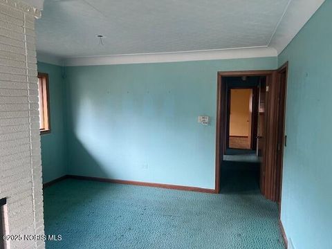 Tiny photo for 2819 Randall Drive, Oregon, OH 43616 (MLS # 10001038)