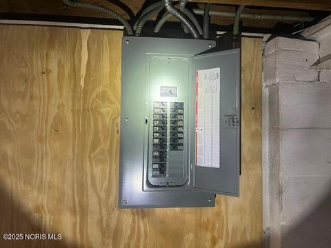 Tiny photo for 2819 Randall Drive, Oregon, OH 43616 (MLS # 10001038)