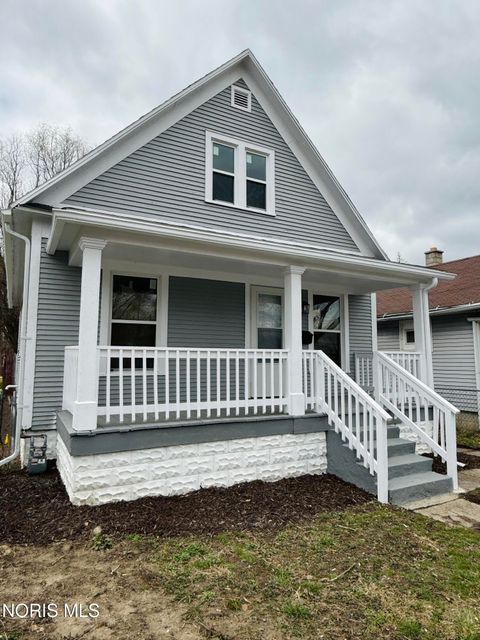 Photo of 1211 Woodstock Avenue, Toledo, OH 43607 (MLS # 10005447)