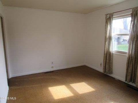 Tiny photo for 121 Derbyshire Road, Toledo, OH 43615 (MLS # 10005828)