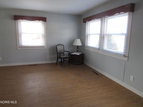 Tiny photo for 121 Derbyshire Road, Toledo, OH 43615 (MLS # 10005828)