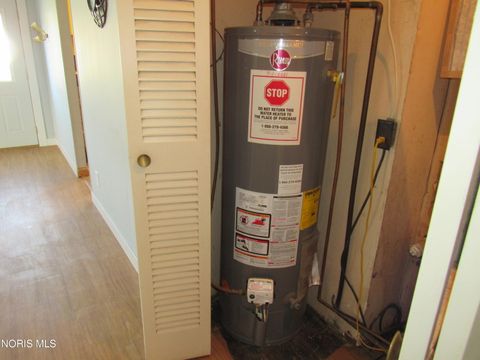 Tiny photo for 121 Derbyshire Road, Toledo, OH 43615 (MLS # 10005828)